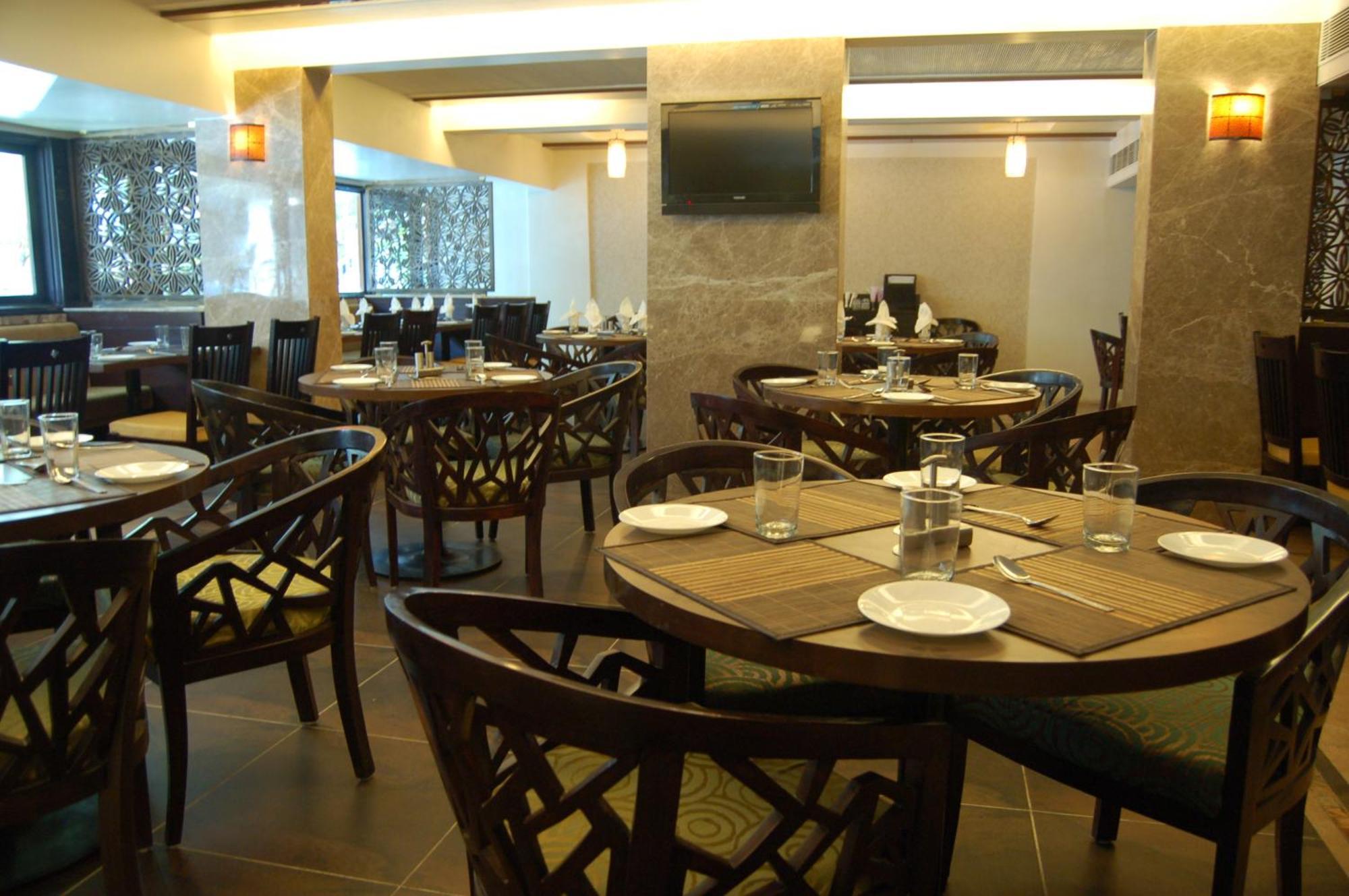 Comfort Inn President Near Ahmedabad Junction Station Eksteriør billede
