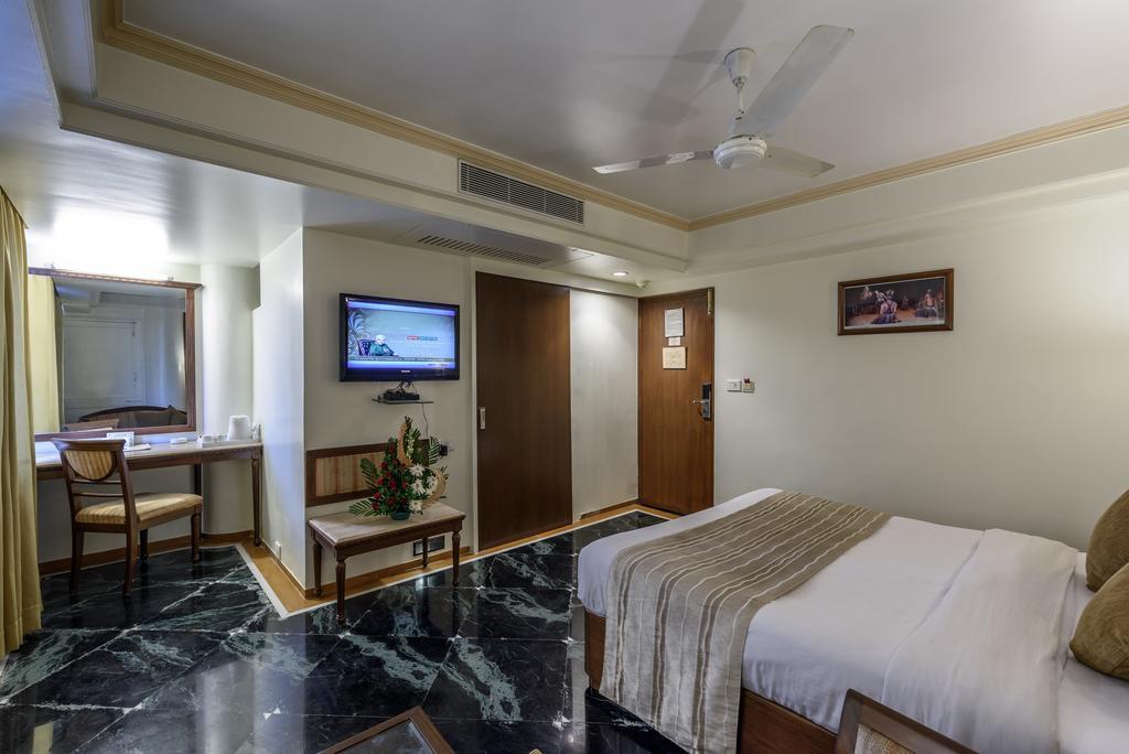 Comfort Inn President Near Ahmedabad Junction Station Eksteriør billede