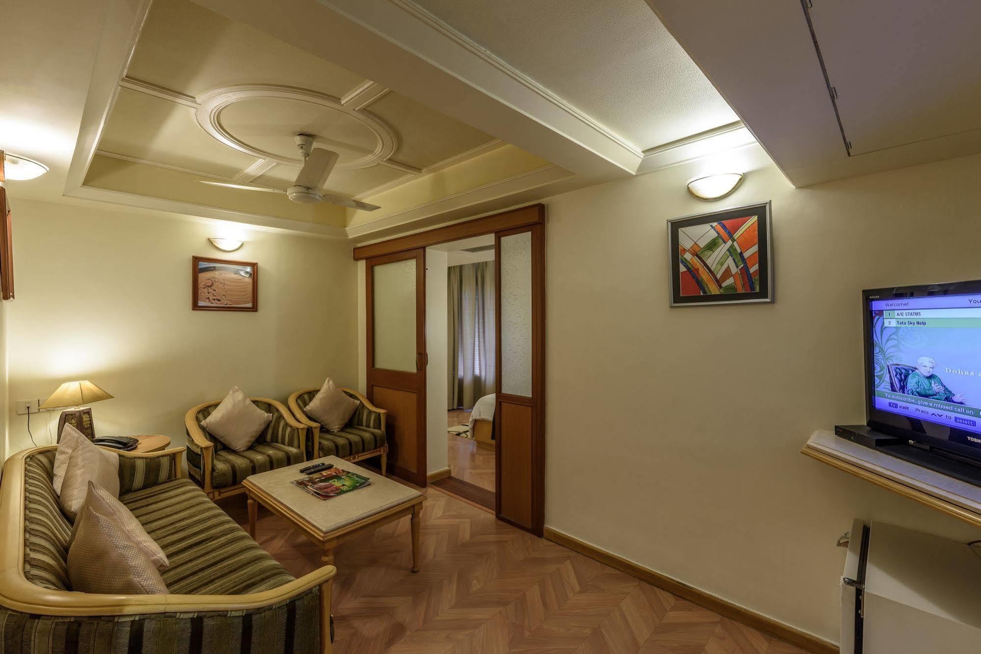 Comfort Inn President Near Ahmedabad Junction Station Eksteriør billede