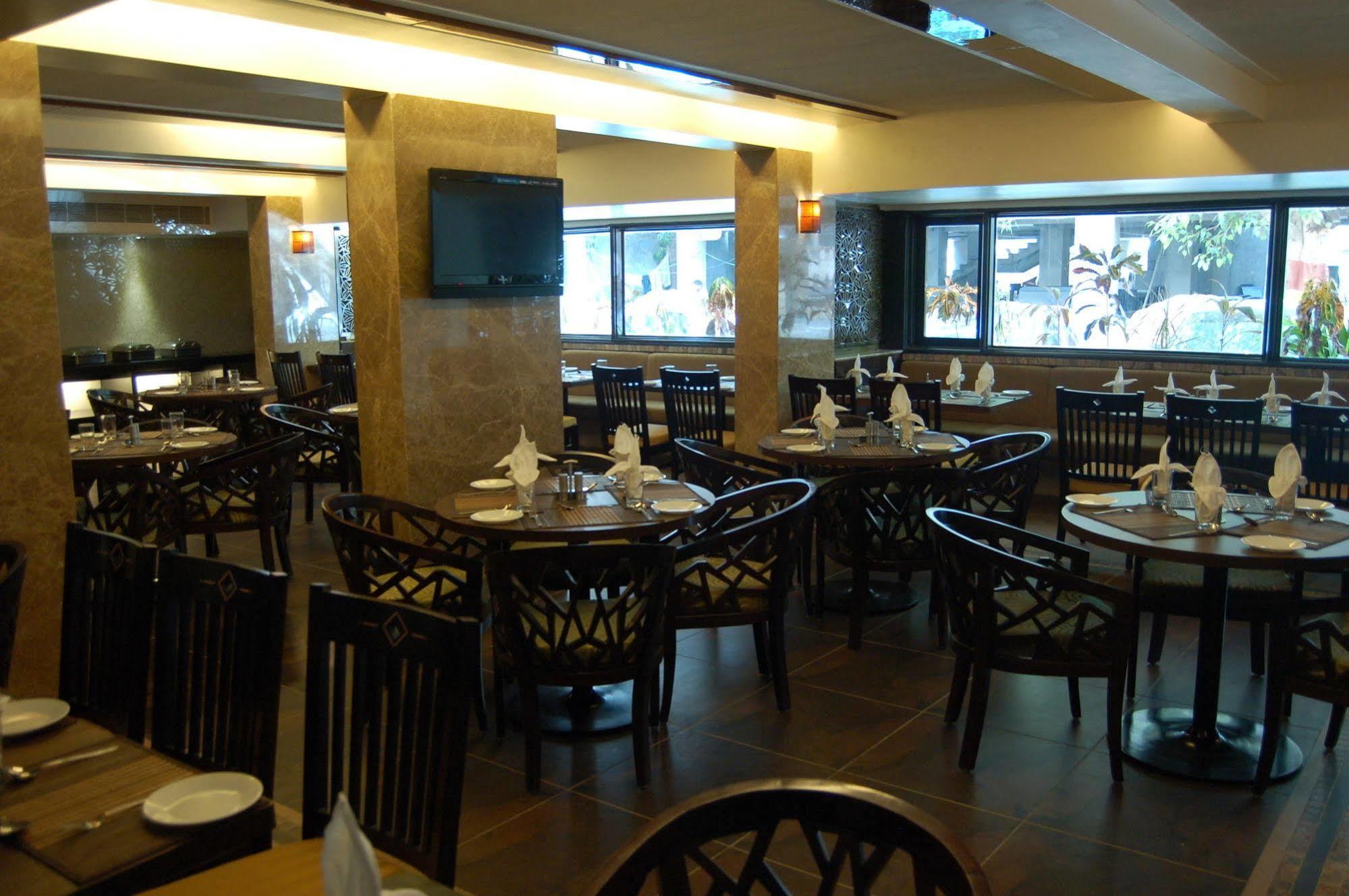 Comfort Inn President Near Ahmedabad Junction Station Eksteriør billede