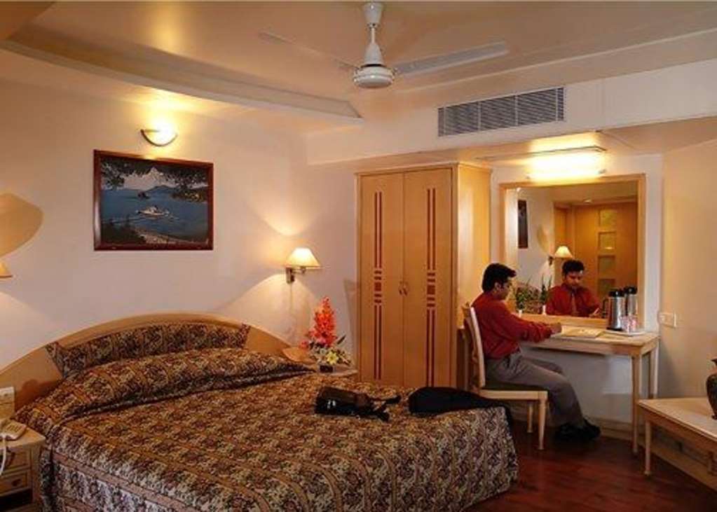 Comfort Inn President Near Ahmedabad Junction Station Eksteriør billede